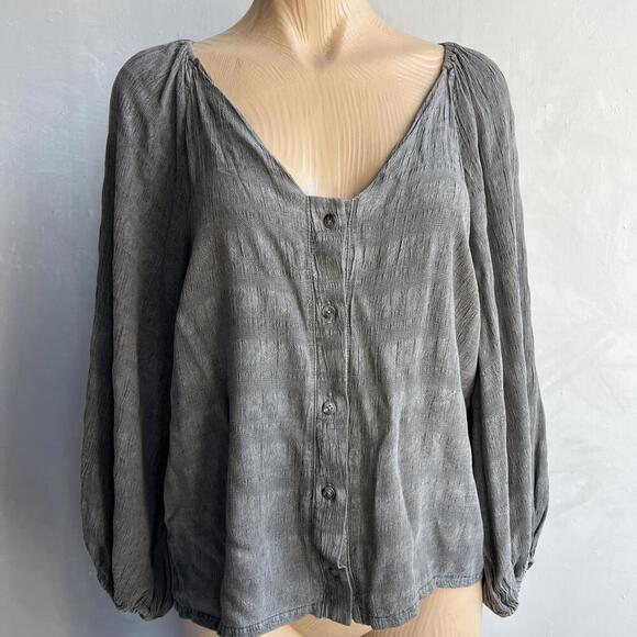 Sam and Lavi Women's Small Grey Long Sleeve Scoop Neck Button Down Blouse Top - Picture 4 of 10